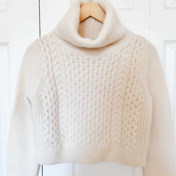 ✨ NWT ✨ Cream - Club Monaco - Leala Cropped Sweater - Picture 3 of 12